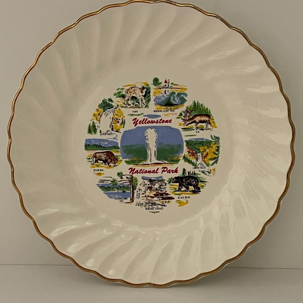 Yellowstone National Park Souvenir Collectible Plate Prop Movie TV Theatre